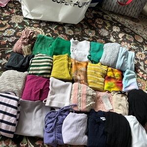 Mixed top mystery bundle 5 for 13